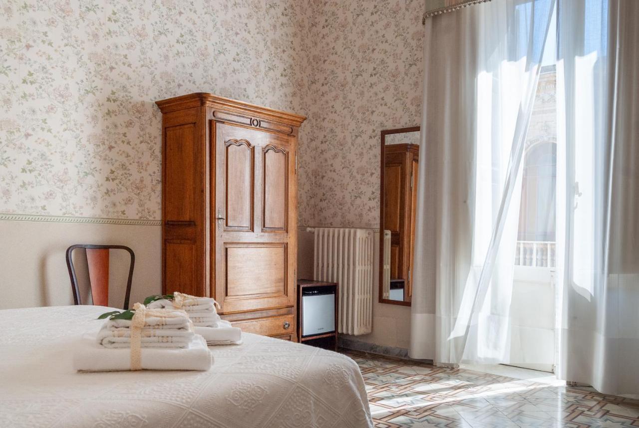 B&B Risveglio Col Rosone Lecce Exterior foto