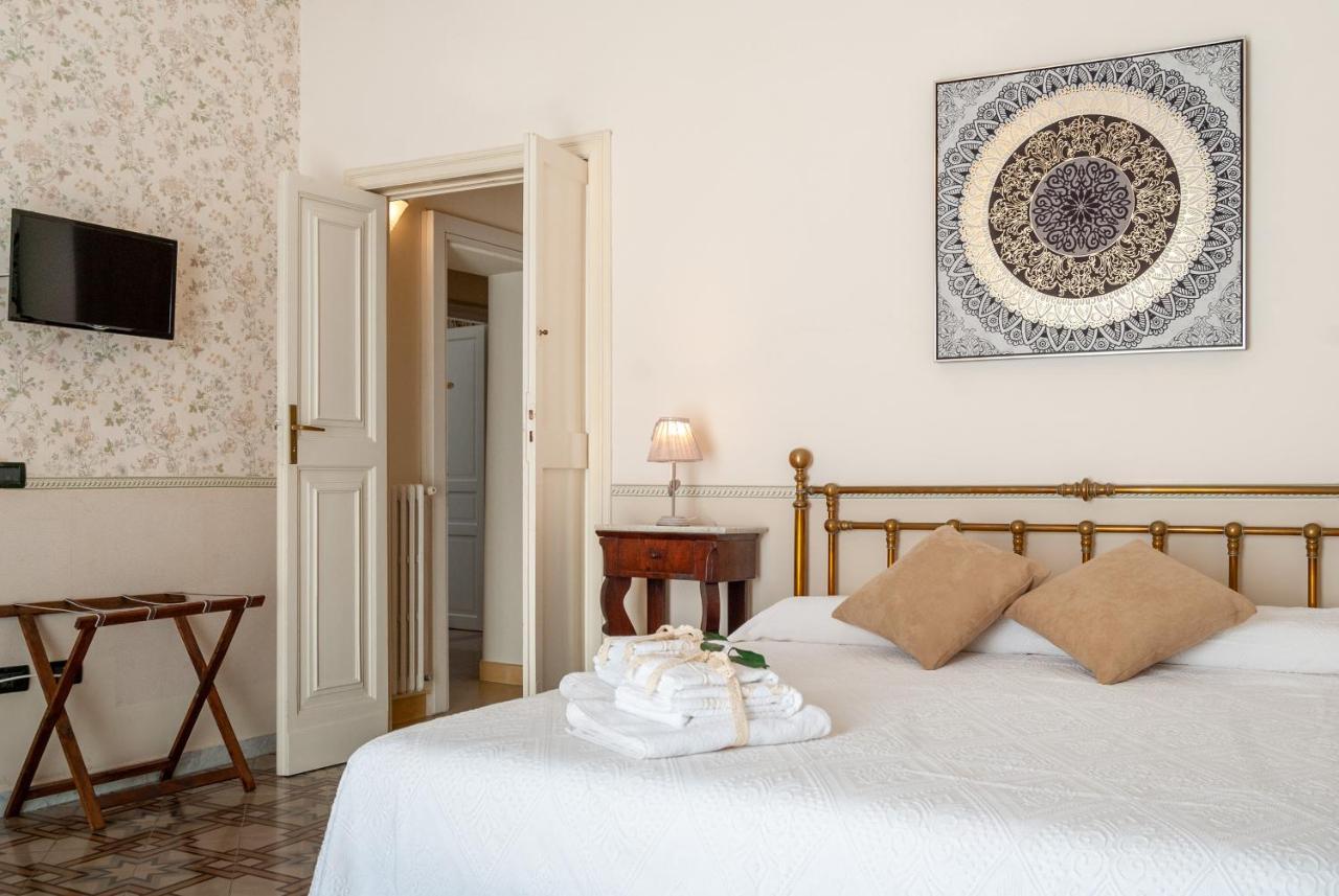 B&B Risveglio Col Rosone Lecce Exterior foto